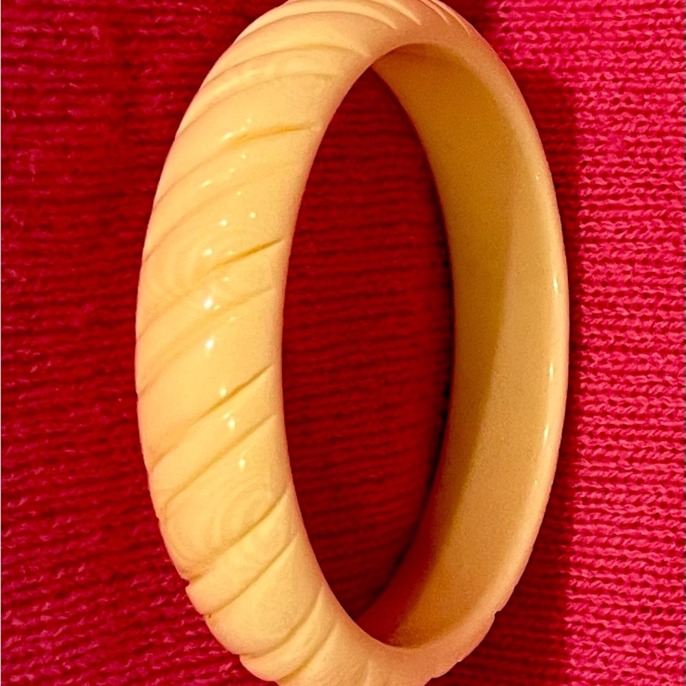 Faux Ivory Bangle Bracelet - Picture 7 of 16